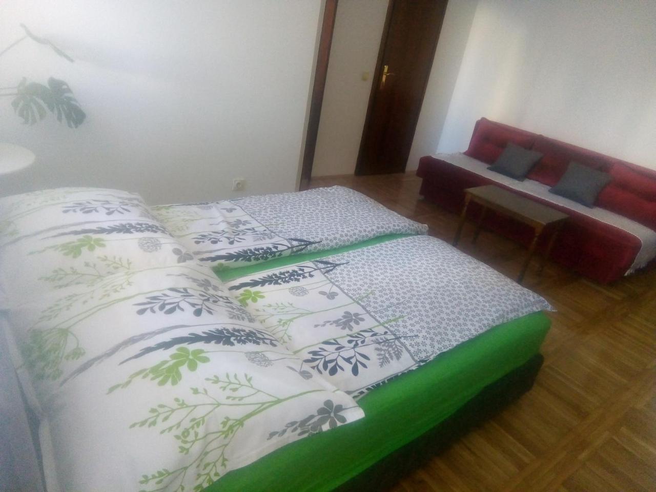 Ivana Center Νόβι Σαντ Εξωτερικό φωτογραφία